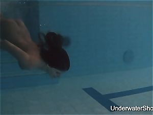 glamour underwater flash of Natalia
